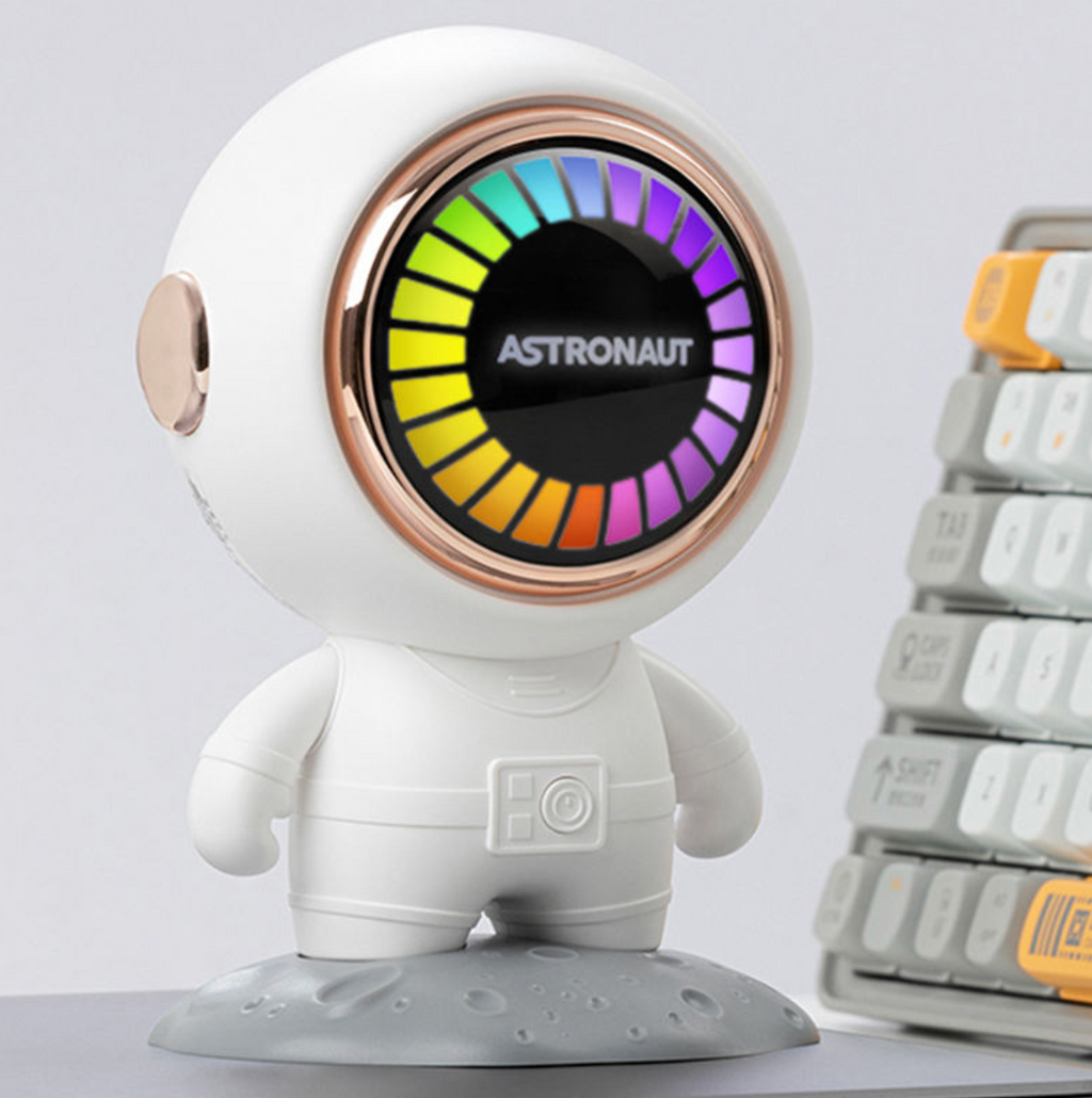 Z18 RGB Astronaut Bluetooth Speaker – Portable Smart Wireless Speaker with Colorful LED Lights