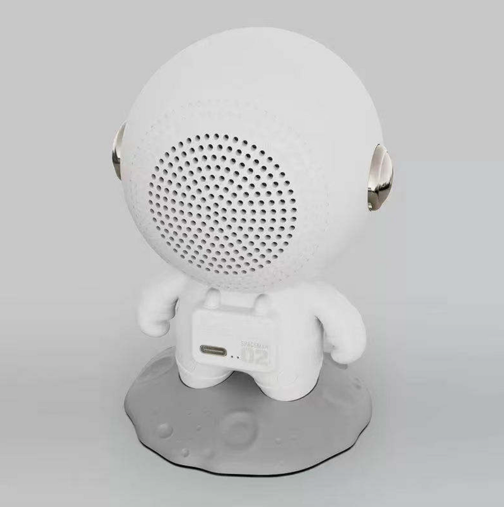Z18 RGB Astronaut Bluetooth Speaker – Portable Smart Wireless Speaker with Colorful LED Lights